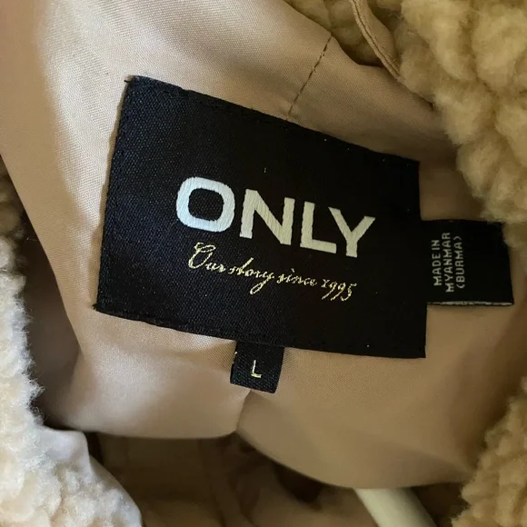 ‘Only’ teddy coat - Picture 2 of 2